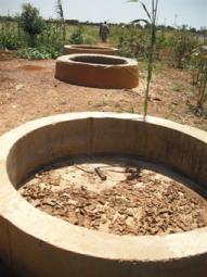 au jardin des femmes de  Moné-Iré, 3 des 8 bassins, Koro, 2-10-2011