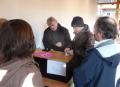 Vide-grenier : Laurent et Maurice aux entrées -12-02-2012