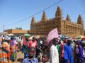le marché devant la mosquée